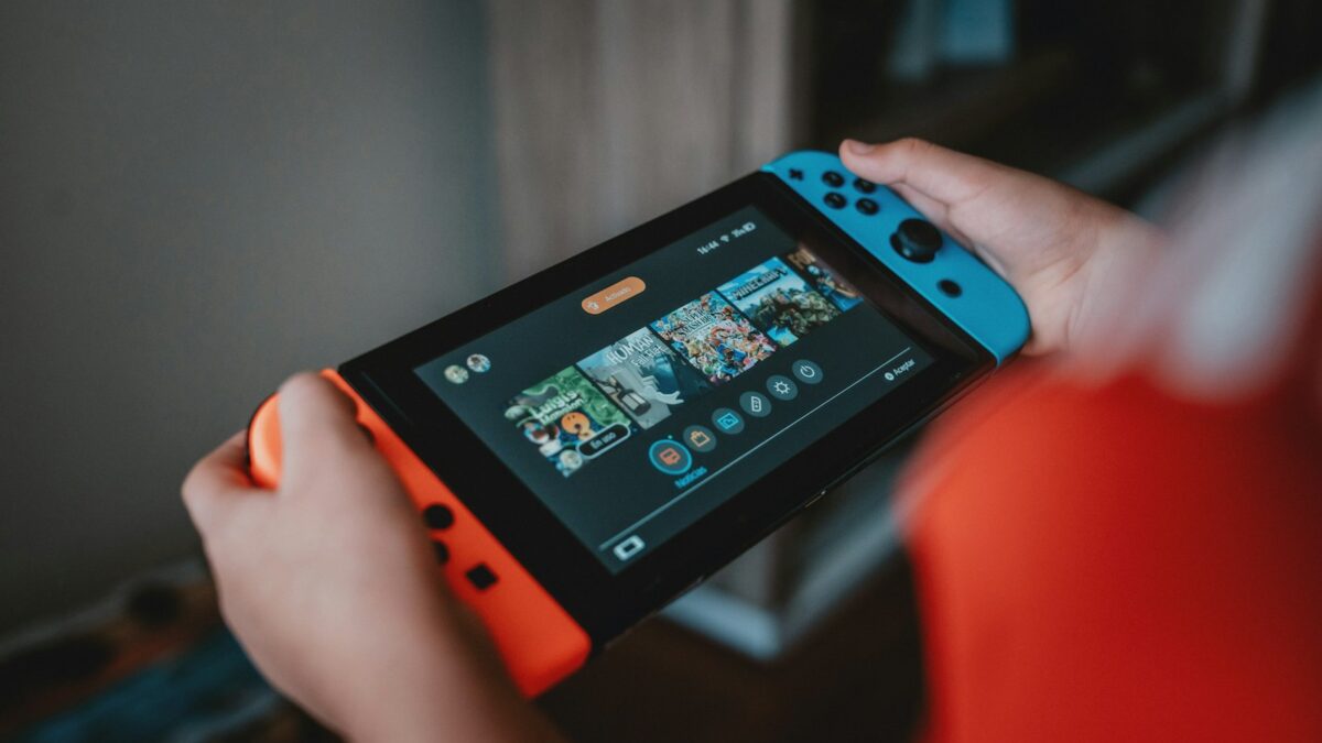 Rhythm Heaven Groove ir viena no gada labākajām Switch spēlēm — bet tikai handheld režīmā