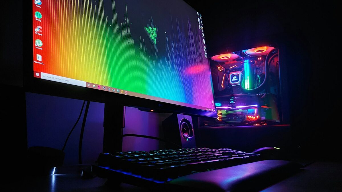 Valve Steam Machine maksā 1039 eiro, un inženieris brīdina: atmiņas krīze „tikai pasliktinās“