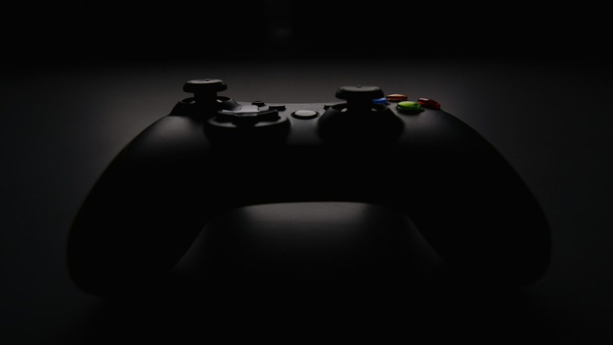 Xbox atver oriģinālās konsoles spēles uz PC un rokas datoriem: pirmās četras klasikas jau pieejamas