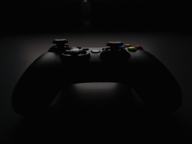 Xbox atver oriģinālās konsoles spēles uz PC un rokas datoriem: pirmās četras klasikas jau pieejamas