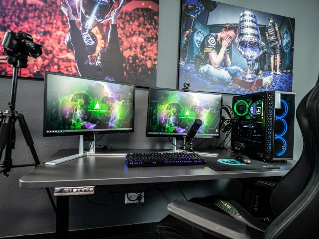 Steam saņem lielu stabilo atjauninājumu: konta maiņa spēles laikā, HDR straumēšana uz Deck OLED un trackpad kā ritenītis