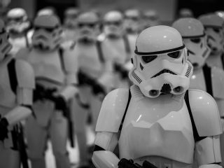 EA liek DICE un Respawn strādāt kopā pie Star Wars šaušanas spēles: avoti min Battlefront 3